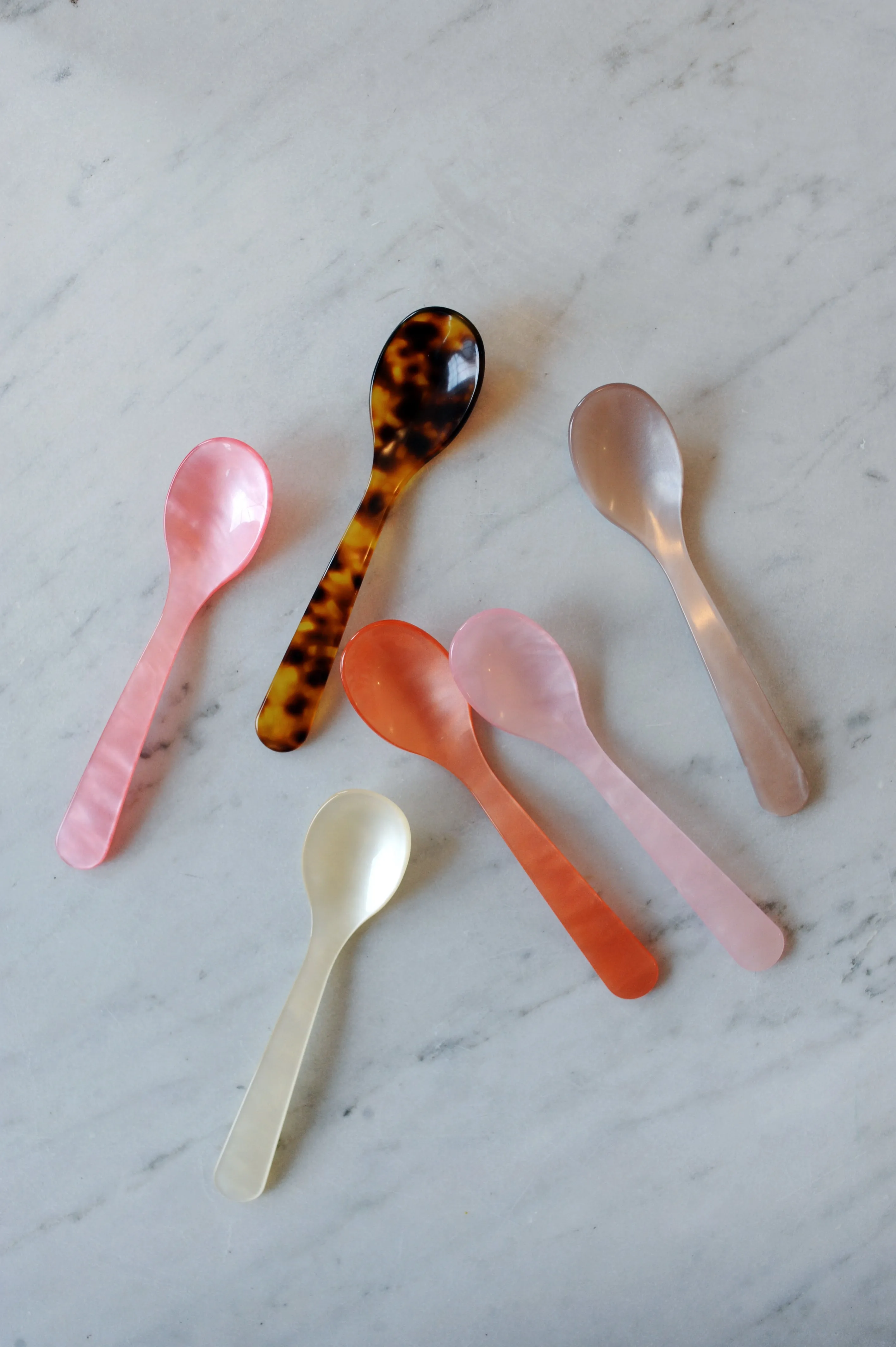 Blush Set of Egg Spoons