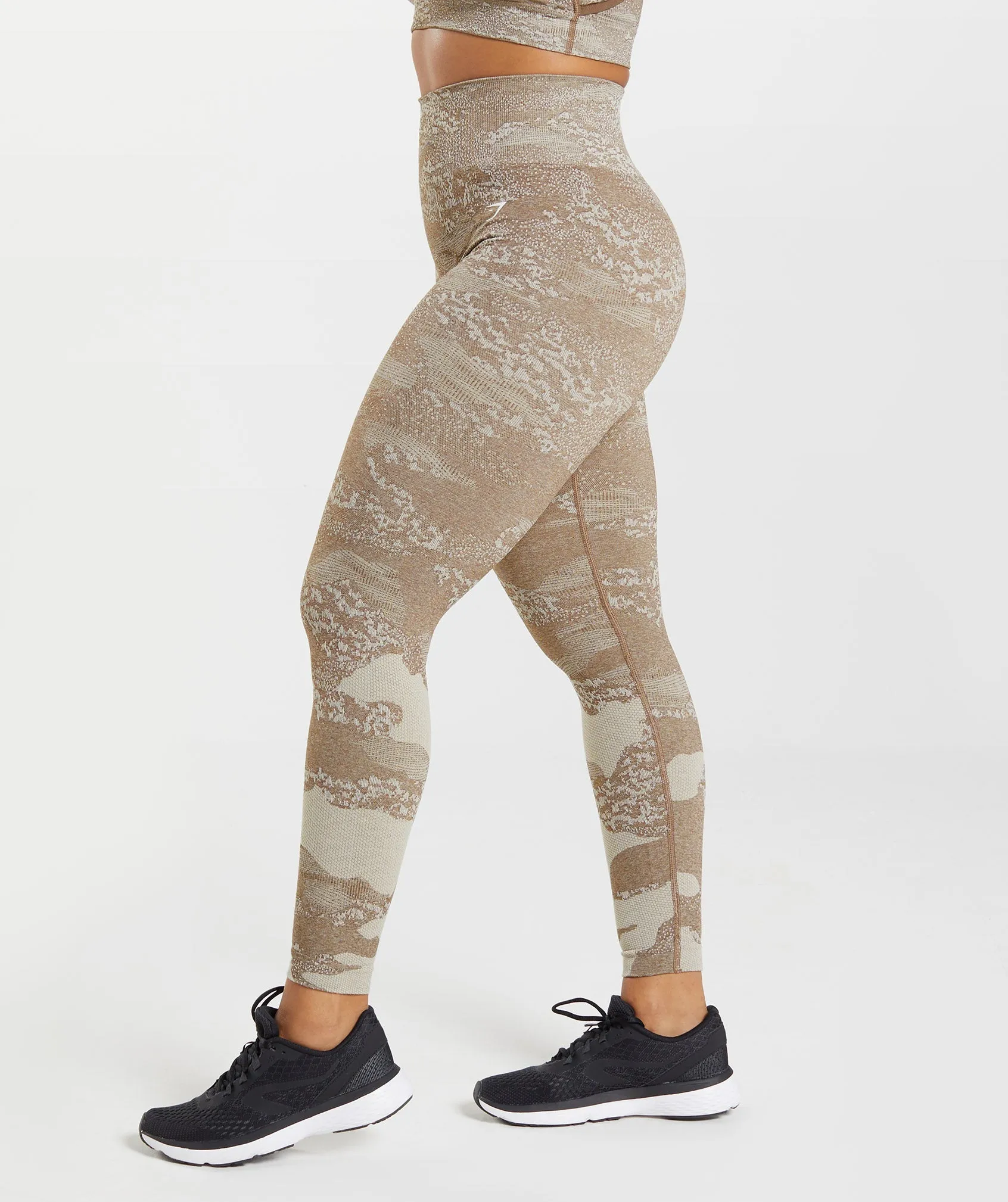 Gymshark Adapt Camo Seamless Leggings - Pebble Grey/Soul Brown