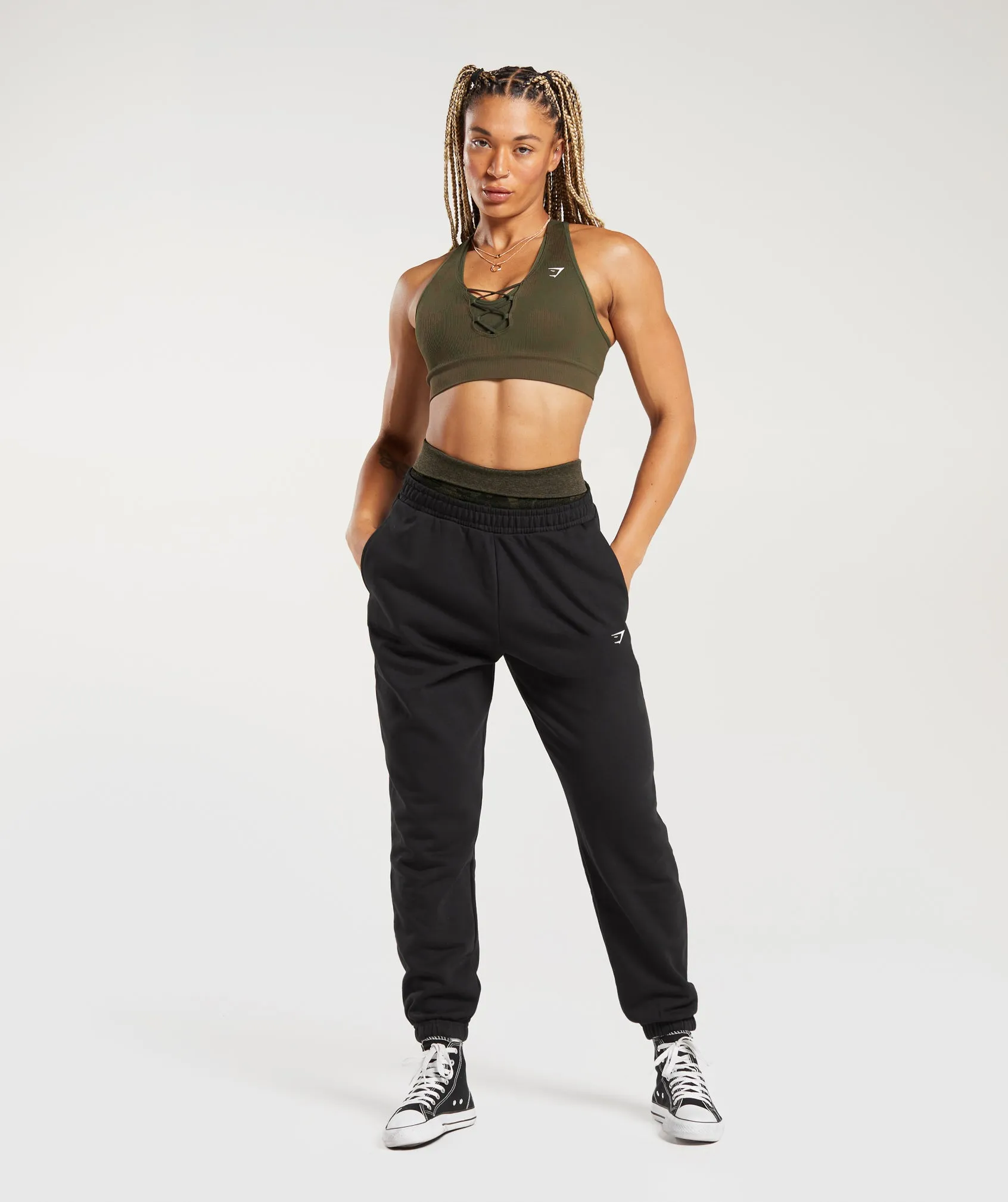 Gymshark Adapt Camo Seamless Ribbed Sports Bra - Winter Olive/Soul Brown